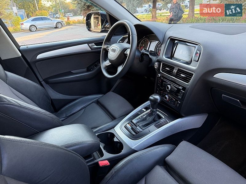 Внедорожник / Кроссовер Audi Q5 2015 в Ивано-Франковске