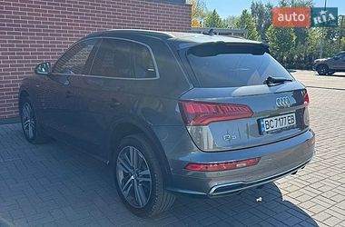 Внедорожник / Кроссовер Audi Q5 2017 в Львове
