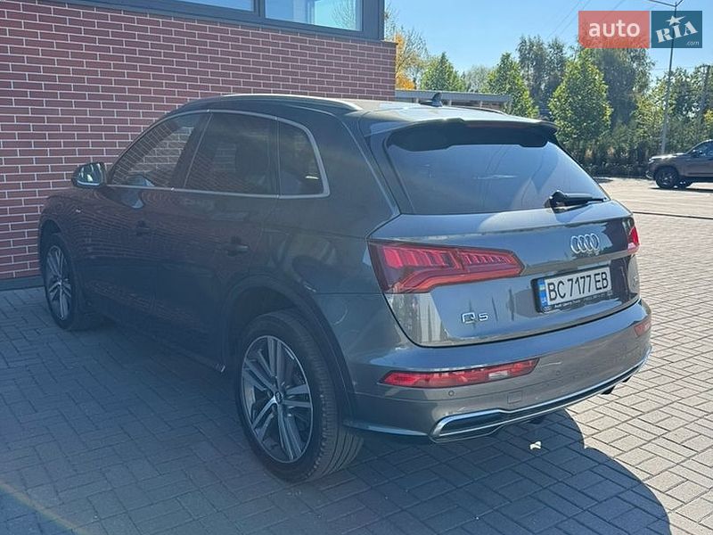 Внедорожник / Кроссовер Audi Q5 2017 в Львове