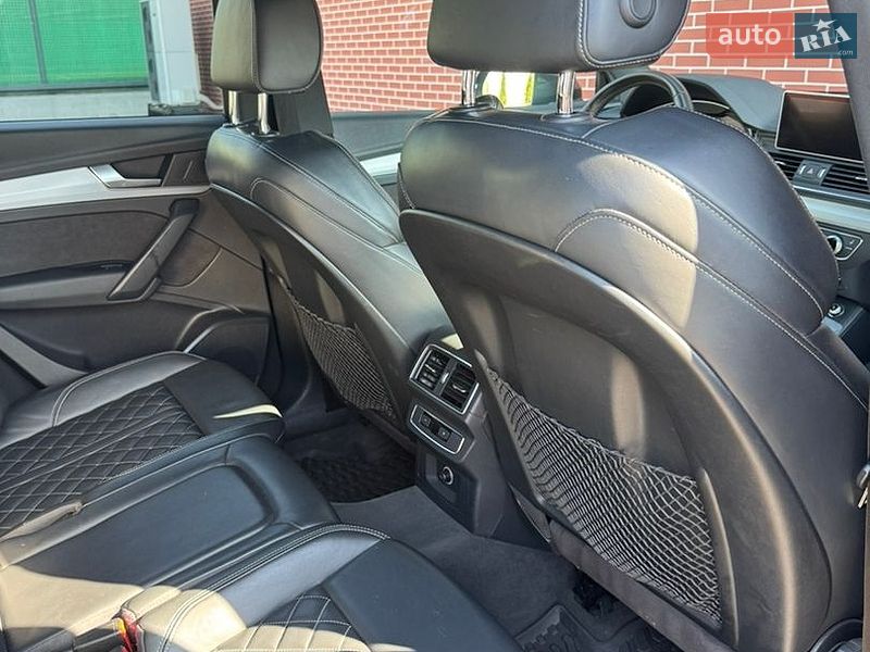 Внедорожник / Кроссовер Audi Q5 2017 в Львове