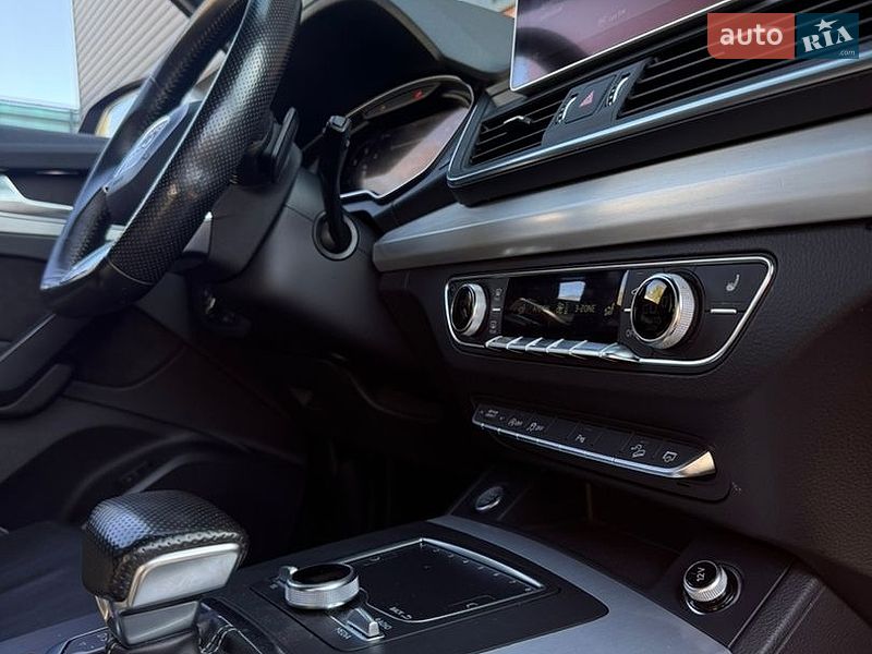 Внедорожник / Кроссовер Audi Q5 2017 в Львове