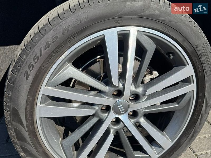 Внедорожник / Кроссовер Audi Q5 2017 в Львове