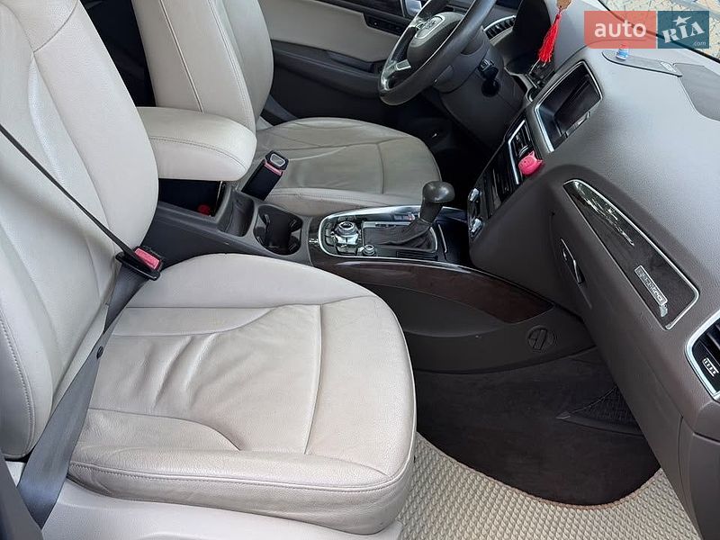 Внедорожник / Кроссовер Audi Q5 2012 в Дубровице фото 12 Внедорожник / Кроссовер Audi Q5 2012 в Дубровице