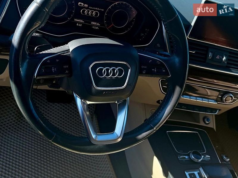 Внедорожник / Кроссовер Audi Q5 2017 в Ирпене