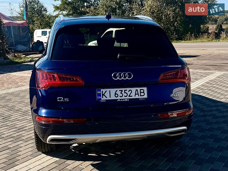 Внедорожник / Кроссовер Audi Q5 2017 в Ирпене