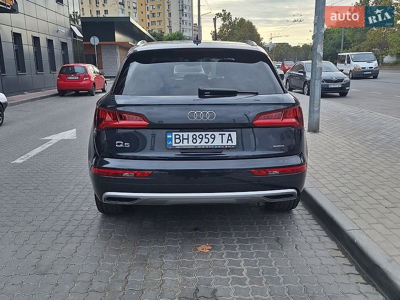 Внедорожник / Кроссовер Audi Q5 2019 в Одессе