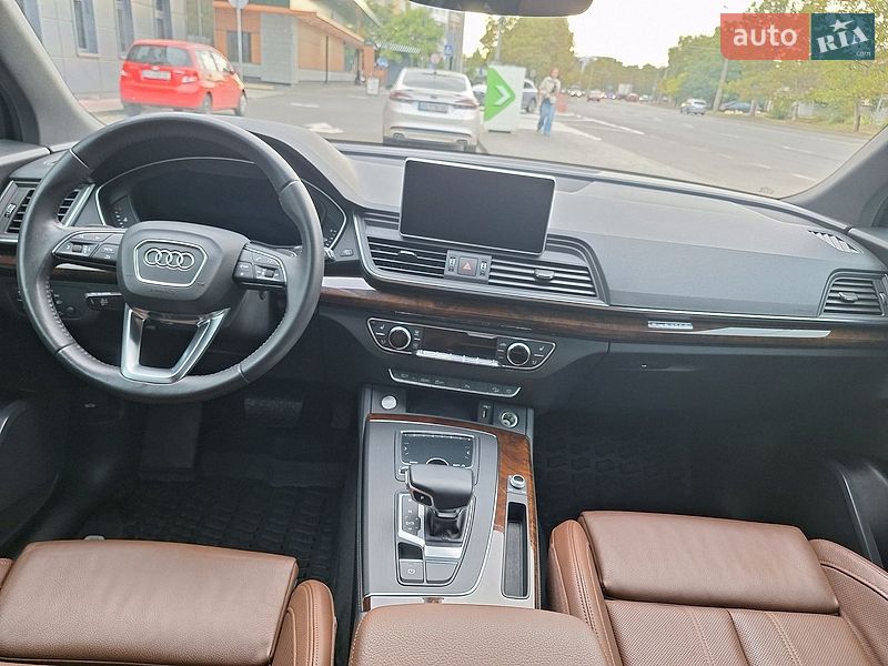Внедорожник / Кроссовер Audi Q5 2019 в Одессе