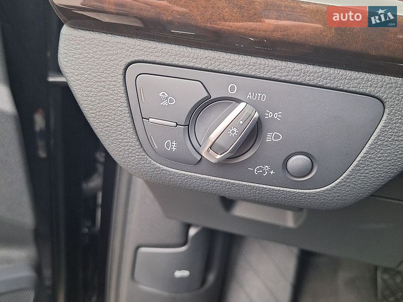 Внедорожник / Кроссовер Audi Q5 2019 в Одессе
