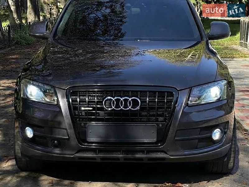 Внедорожник / Кроссовер Audi Q5 2010 в Нежине