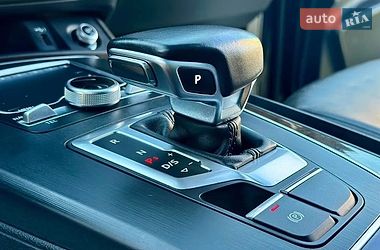 Внедорожник / Кроссовер Audi Q5 2017 в Киеве
