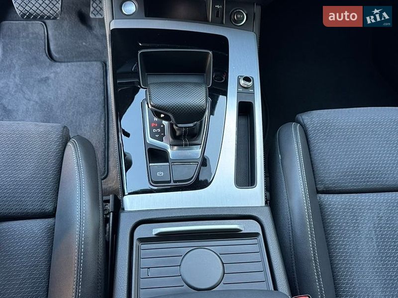 Позашляховик / Кросовер Audi Q5 2022 в Львові