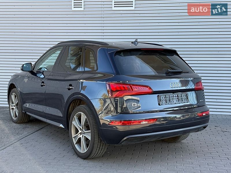 Внедорожник / Кроссовер Audi Q5 2019 в Ровно