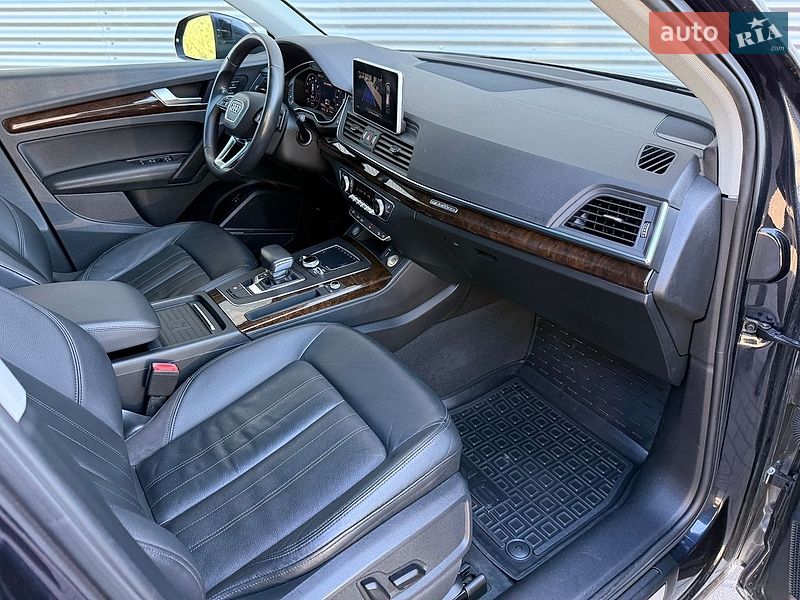 Внедорожник / Кроссовер Audi Q5 2019 в Ровно