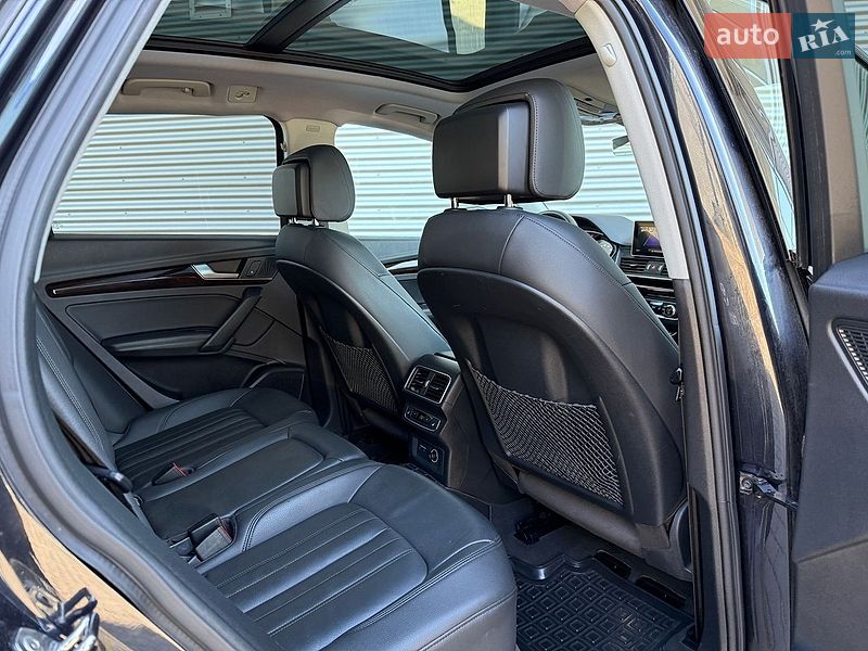Внедорожник / Кроссовер Audi Q5 2019 в Ровно
