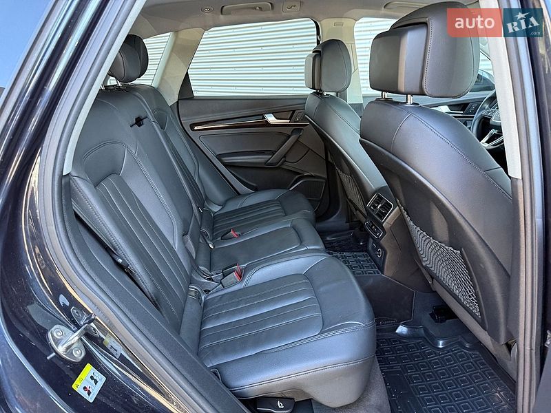 Внедорожник / Кроссовер Audi Q5 2019 в Ровно
