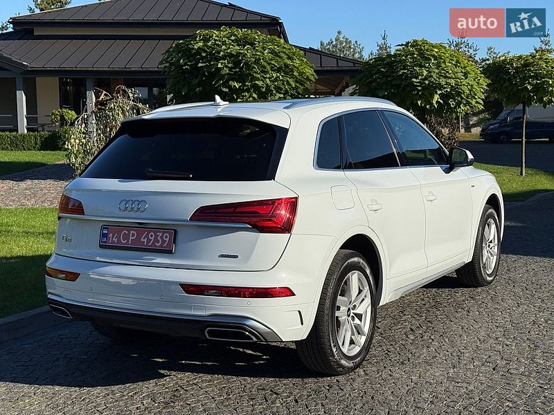 Внедорожник / Кроссовер Audi Q5 2021 в Львове