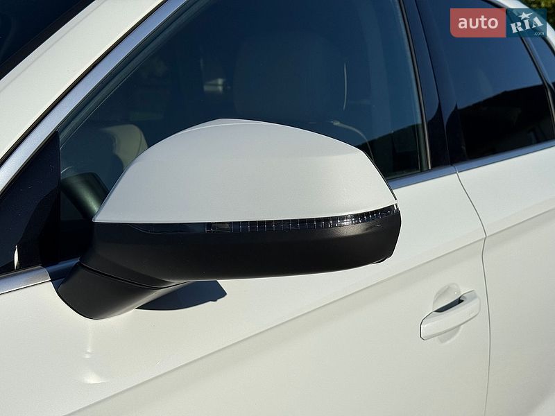Внедорожник / Кроссовер Audi Q5 2021 в Львове