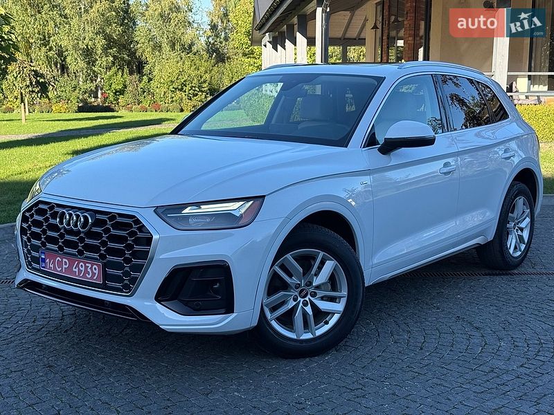 Внедорожник / Кроссовер Audi Q5 2021 в Львове