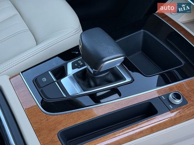 Внедорожник / Кроссовер Audi Q5 2021 в Львове
