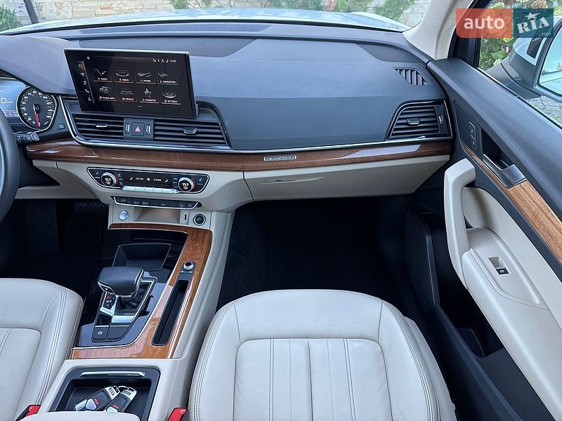 Внедорожник / Кроссовер Audi Q5 2021 в Львове