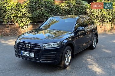 Позашляховик / Кросовер Audi Q5 2018 в Києві