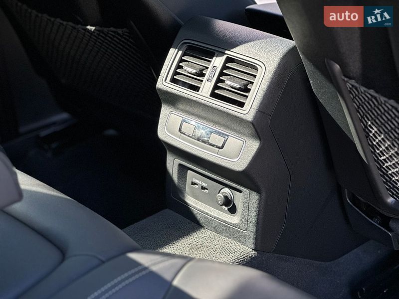Внедорожник / Кроссовер Audi Q5 2022 в Самборе