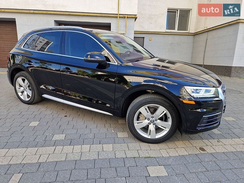 Позашляховик / Кросовер Audi Q5 2017 в Івано-Франківську