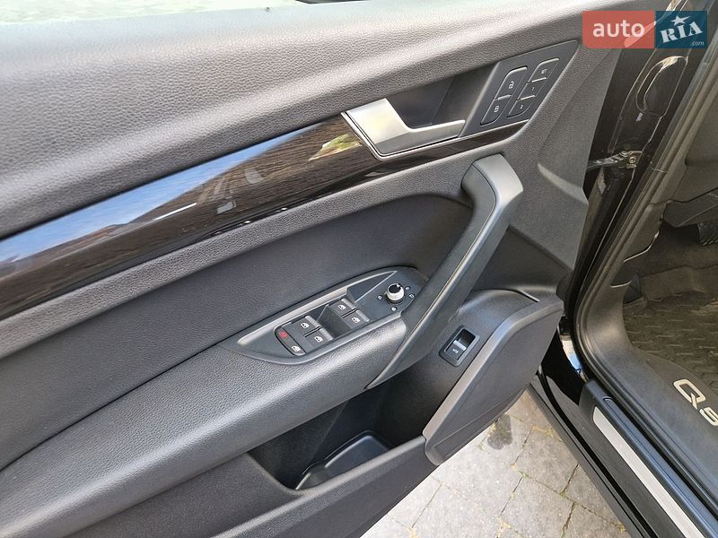 Позашляховик / Кросовер Audi Q5 2017 в Івано-Франківську