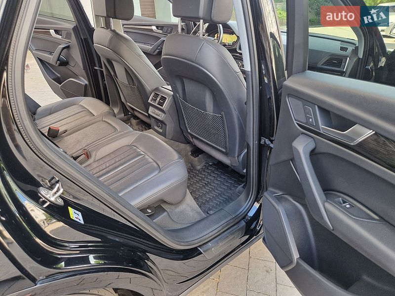 Позашляховик / Кросовер Audi Q5 2017 в Івано-Франківську
