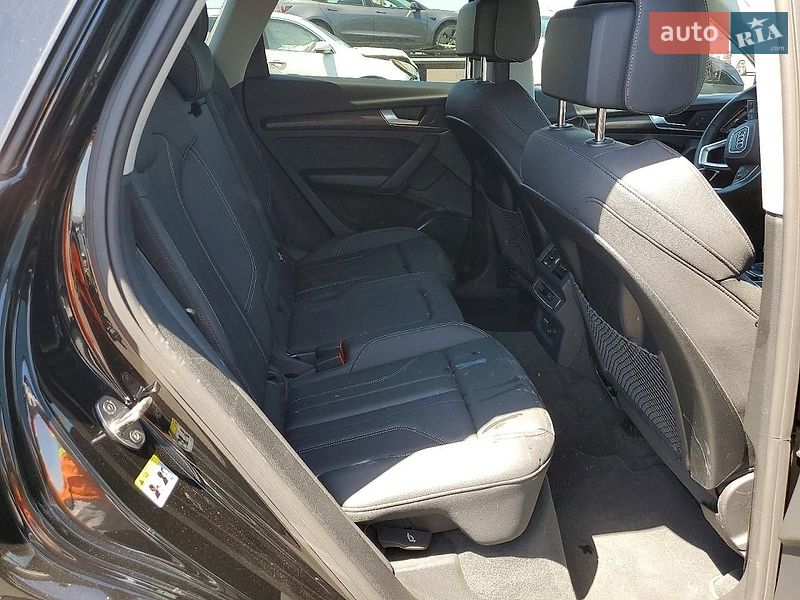 Внедорожник / Кроссовер Audi Q5 2024 в Коростене