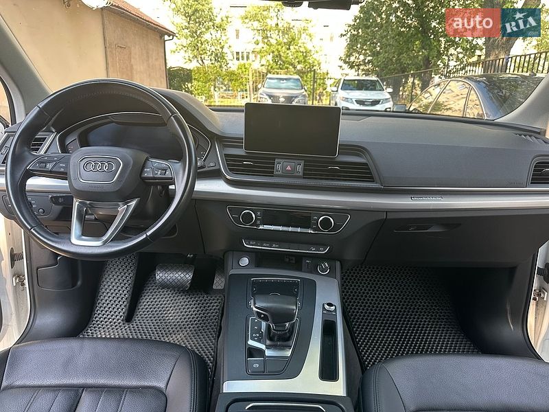 Внедорожник / Кроссовер Audi Q5 2018 в Киеве