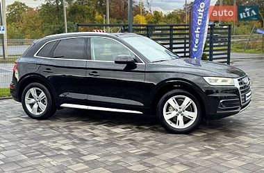 Позашляховик / Кросовер Audi Q5 2019 в Рівному