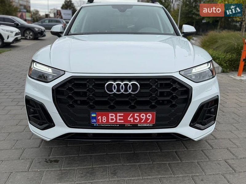 Позашляховик / Кросовер Audi Q5 2024 в Рівному