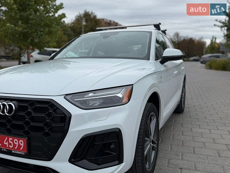 Позашляховик / Кросовер Audi Q5 2024 в Рівному
