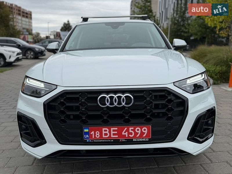 Позашляховик / Кросовер Audi Q5 2024 в Рівному
