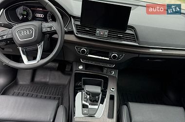 Позашляховик / Кросовер Audi Q5 2024 в Рівному