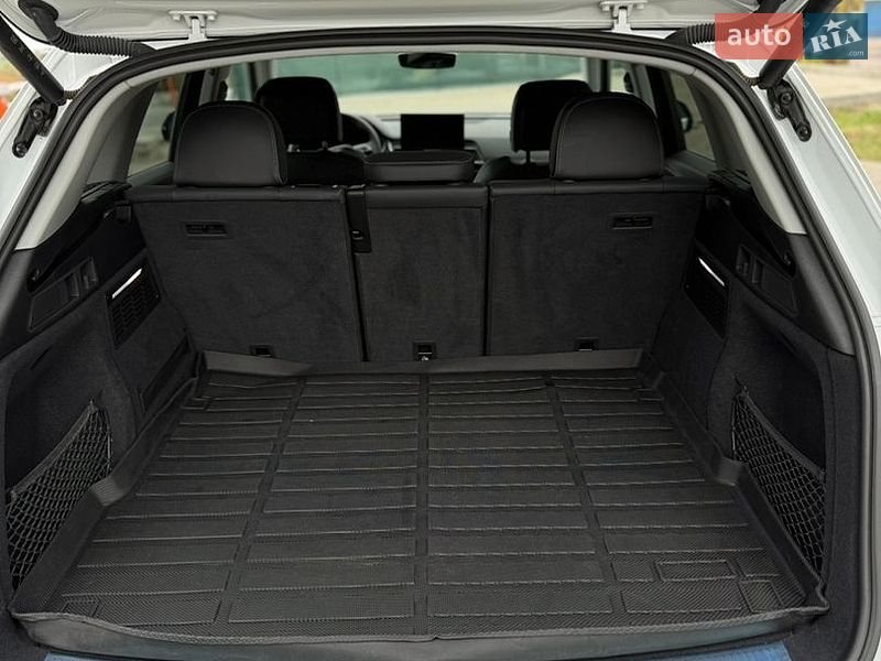 Позашляховик / Кросовер Audi Q5 2024 в Рівному
