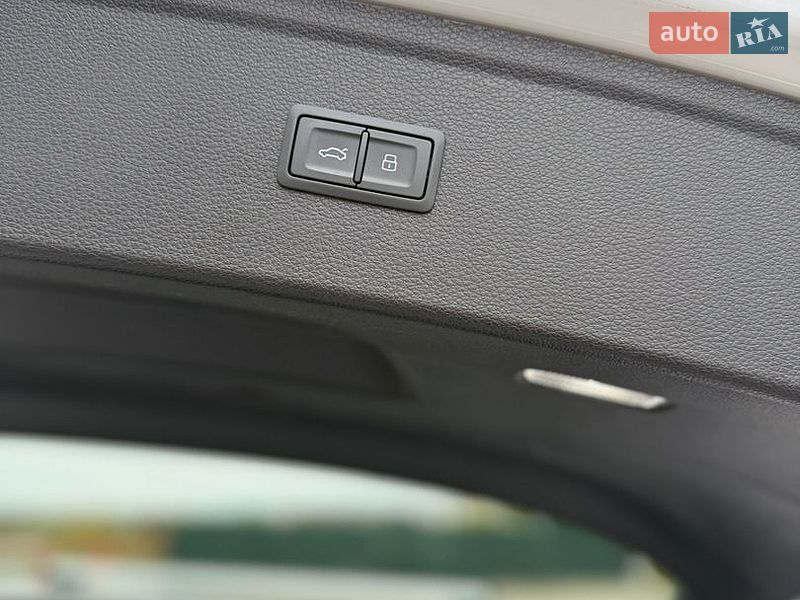 Позашляховик / Кросовер Audi Q5 2024 в Рівному