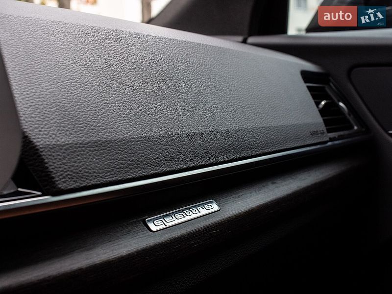 Внедорожник / Кроссовер Audi Q5 2024 в Львове