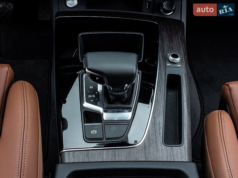 Внедорожник / Кроссовер Audi Q5 2024 в Львове