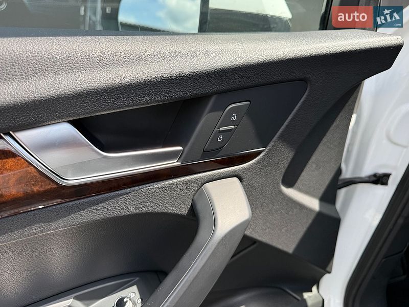 Внедорожник / Кроссовер Audi Q5 2018 в Львове