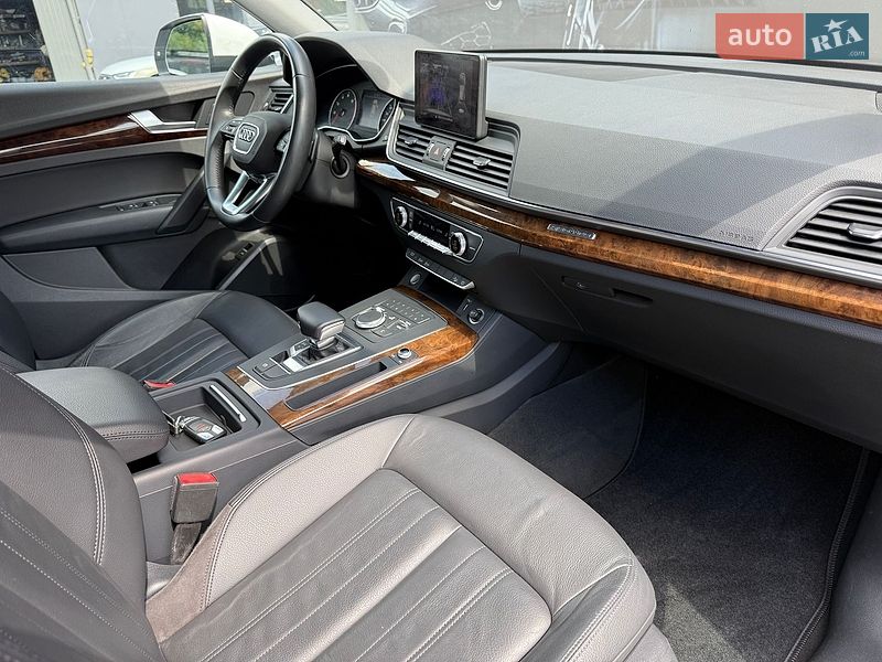 Внедорожник / Кроссовер Audi Q5 2018 в Львове