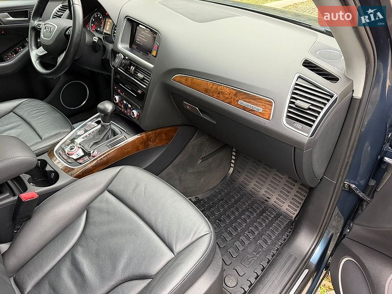 Позашляховик / Кросовер Audi Q5 2015 в Бучі