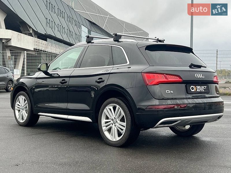 Позашляховик / Кросовер Audi Q5 2018 в Львові