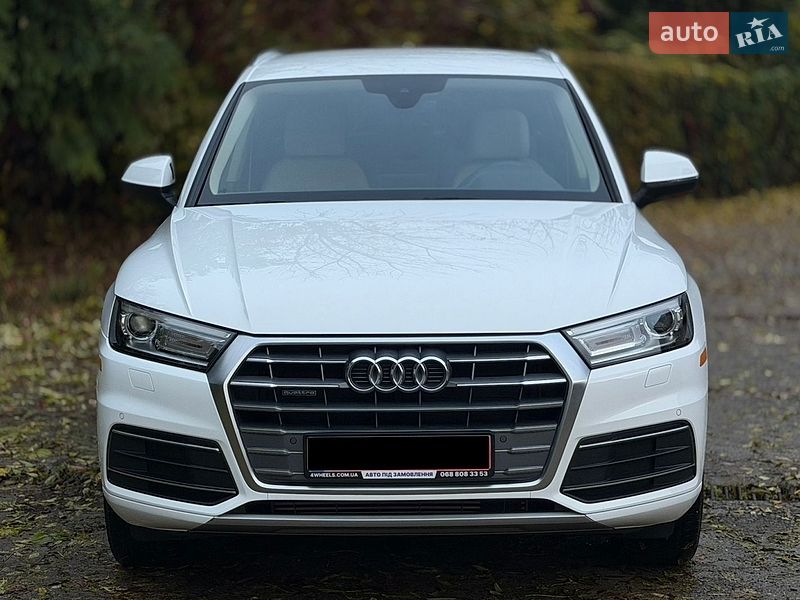 Позашляховик / Кросовер Audi Q5 2020 в Чернівцях