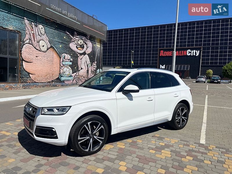 Внедорожник / Кроссовер Audi Q5 2018 в Луцке