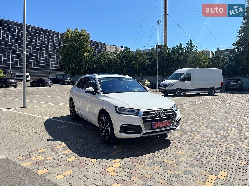 Внедорожник / Кроссовер Audi Q5 2018 в Луцке