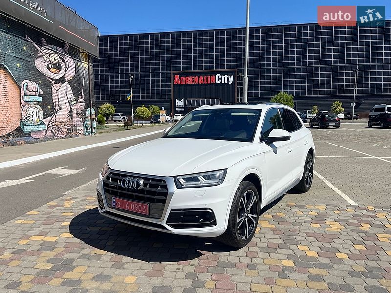 Внедорожник / Кроссовер Audi Q5 2018 в Луцке