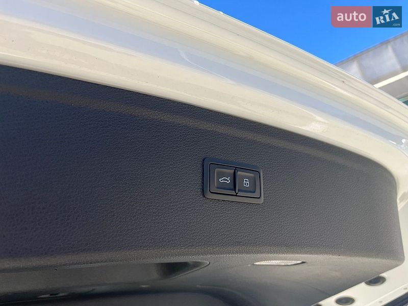 Внедорожник / Кроссовер Audi Q5 2018 в Луцке