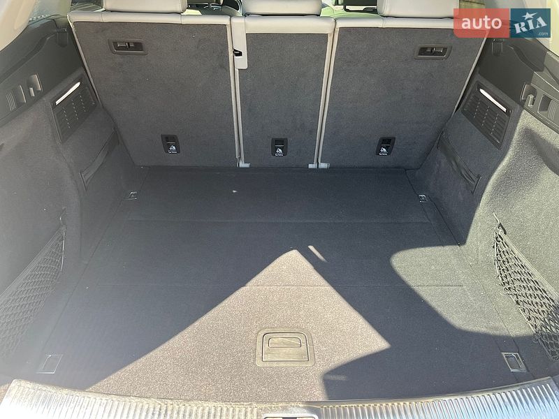 Внедорожник / Кроссовер Audi Q5 2018 в Луцке